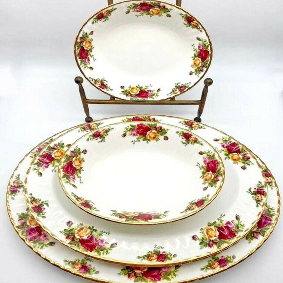 ROYAL ALBERT OLD COUNTRY ROSE 15" ROUND MEAT PLATT - Picture 2 of 2